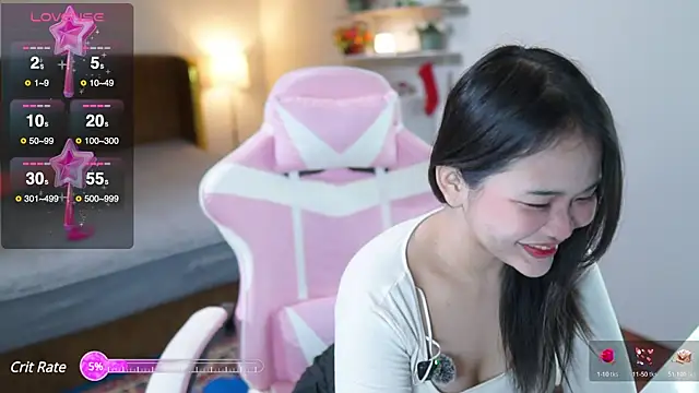 Snapshot of laybunny1 chatting on 2, 1, 2025 laybunny1 online show from 2, 1, 2025