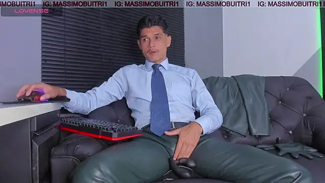 Snapshot of massimo_g chatting on 23, 4, 2026 massimo g online show from 23, 4, 2026