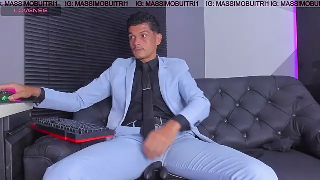 Snapshot of massimo_g chatting on 28, 4, 2026 massimo g online show from 28, 4, 2026