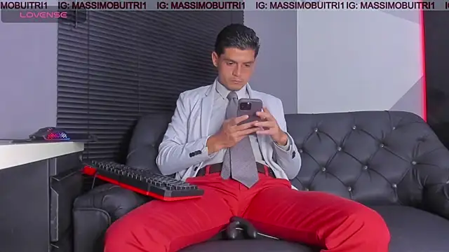 Snapshot of massimo_g chatting on 7, 5, 2026 massimo g online show from 7, 5, 2026