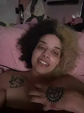Snapshot of SleepingBeautyBabyGirll chatting on 19, 6, 2026 SleepingBeautyBabyGirll online show from 19, 6, 2026