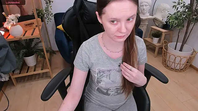 JannaVerdi  online show from 24, 1, 2025