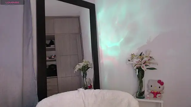 cristal sexybody online show from 18, 2, 2025