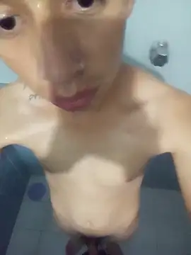 Snapshot of adri_uwu chatting on 10, 12, 2024 adri uwu online show from 10, 12, 2024