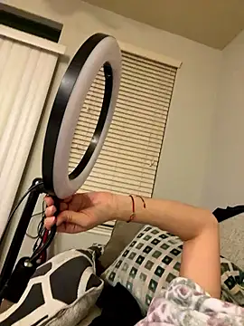 Natur4lBeautyb33 online show from 15, 1, 2026