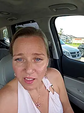 SkyelarSommer online show from 13, 3, 2026