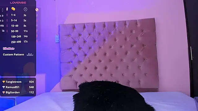 AmyOlimpo online show from 9, 2, 2025