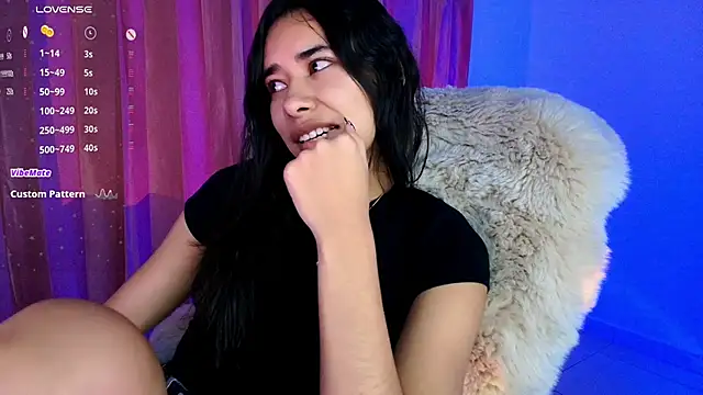 AmyOlimpo online show from 16, 9, 2025