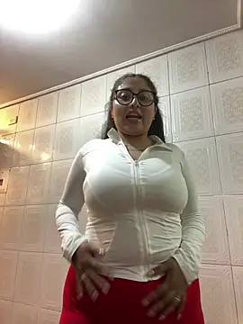 Snapshot of croftsmila chatting on 10, 5, 2026 croftsmila online show from 10, 5, 2026