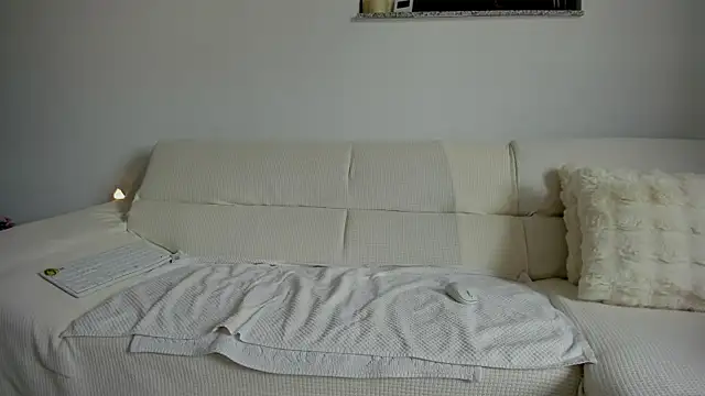 bellahot77 online show from 3, 7, 2026