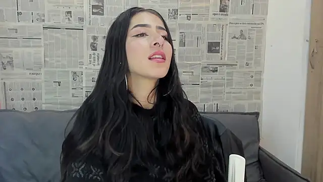 Mhelanny2 online show from 12, 1, 2025