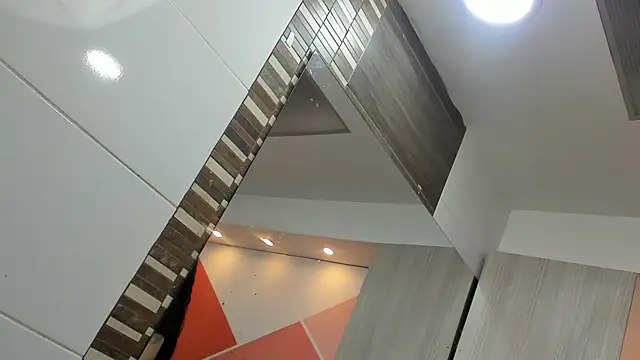 Mhelanny2 online show from 12, 9, 2025