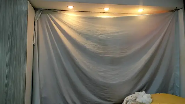 Mhelanny2 online show from 18, 3, 2026