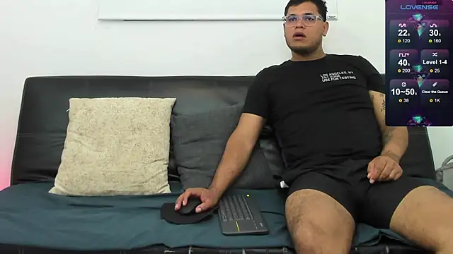 Snapshot of jeanpi01 chatting on 21, 12, 2024 jeanpi01 online show from 21, 12, 2024