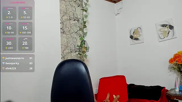 Snapshot of yasmin_goldenst chatting on 13, 2, 2025 yasmin goldenst online show from 13, 2, 2025