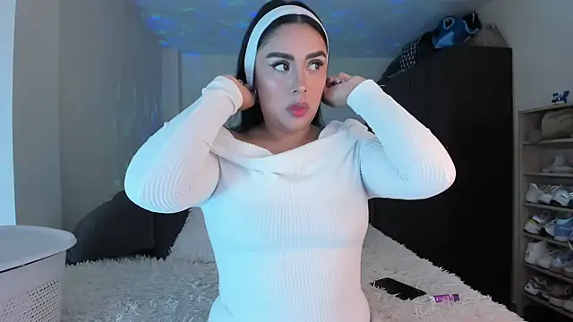 Snapshot of rosalie_lust chatting on 7, 3, 2025 rosalie lust online show from 7, 3, 2025