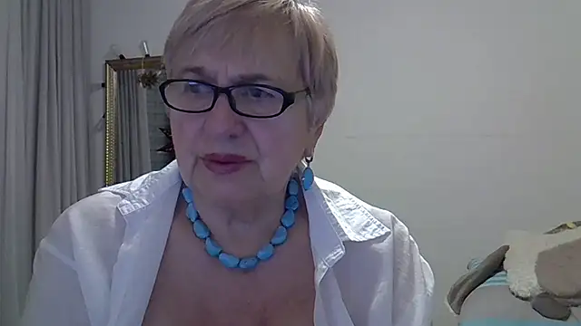 SweetCherry27 online show from 9, 2, 2026