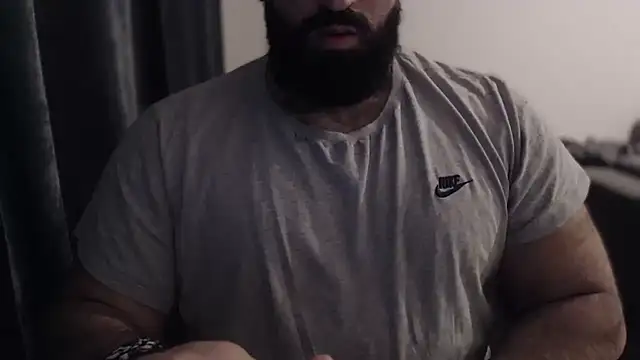 hugemachohandsome online show from 27, 11, 2025