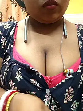 Sophiaboudi online show from 20, 1, 2025