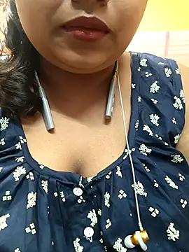 Sophiaboudi online show from 26, 2, 2025