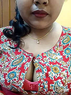 Sophiaboudi online show from 6, 3, 2025