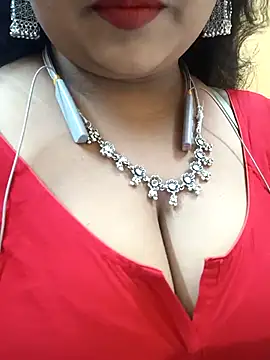 Sophiaboudi online show from 25, 9, 2025