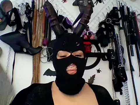 FeticheMacabre online show from 6, 4, 2026