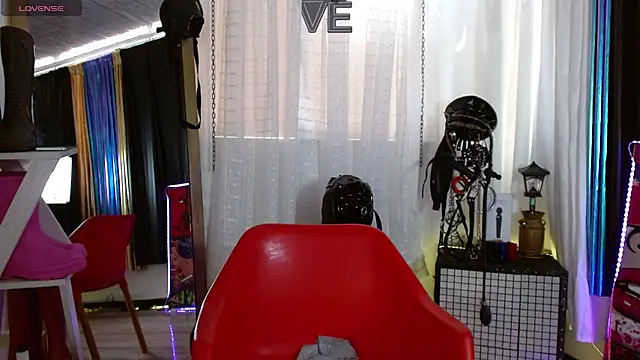 LatexDevil Blondie online show from 13, 1, 2025