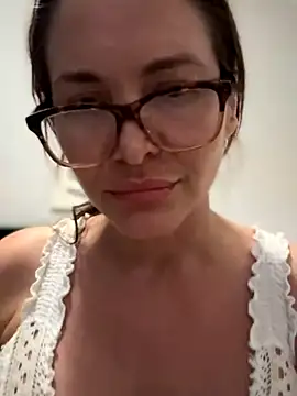 MessyNastyQueen online show from 19, 10, 2025