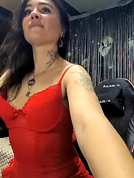 KikiXRed online show from 8, 12, 2024