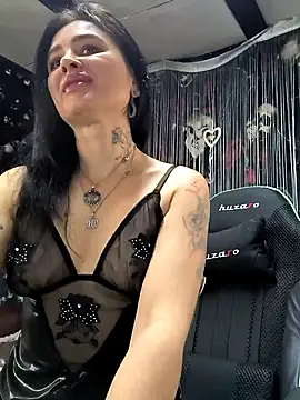 KikiXRed online show from 4, 2, 2025