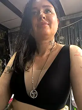 KikiXRed online show from 21, 7, 2026