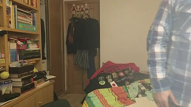 curiosillo83 online show from 22, 12, 2025