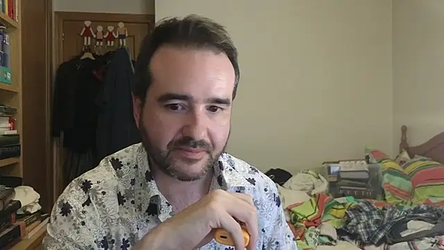 curiosillo83 online show from 28, 5, 2026