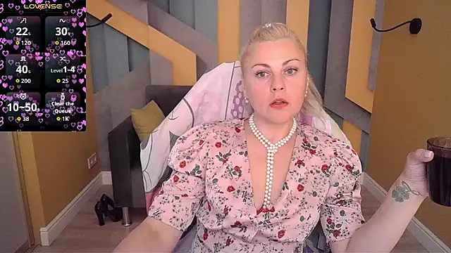 Candy Long online show from 16, 7, 2026