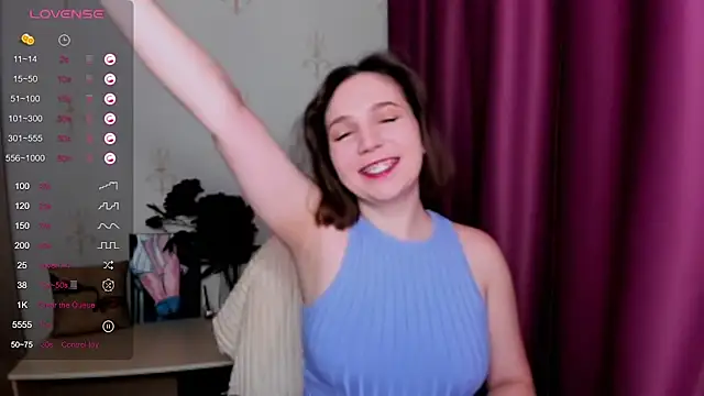 KindHazelHere  online show from 20, 2, 2025