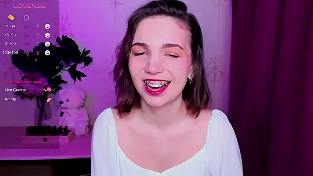 KindHazelHere  online show from 14, 3, 2026