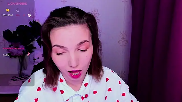 KindHazelHere  online show from 10, 4, 2026