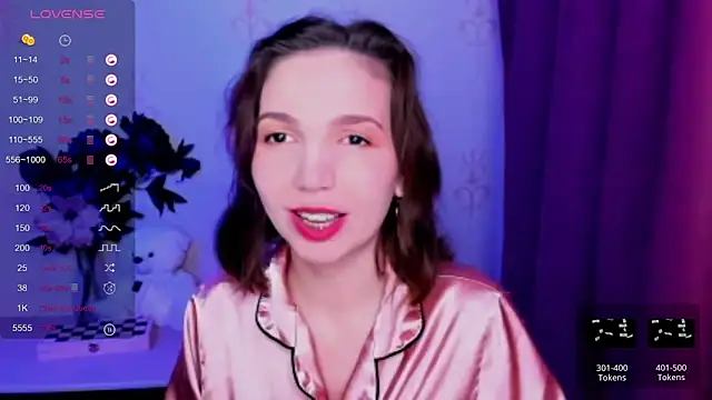 KindHazelHere  online show from 15, 4, 2026