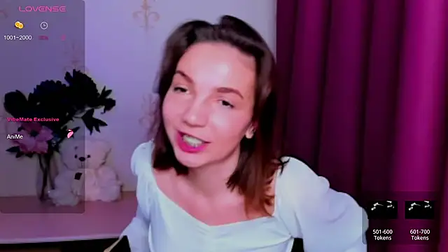 KindHazelHere  online show from 19, 5, 2026