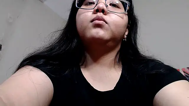 Snapshot of Moertomlly chatting on 8, 2, 2025 Moertomlly online show from 8, 2, 2025