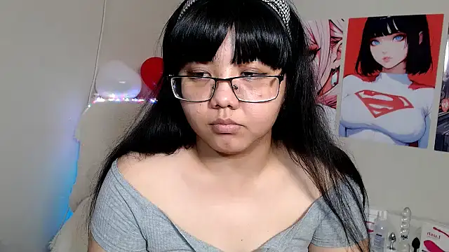 Snapshot of Moertomlly chatting on 2, 3, 2025 Moertomlly online show from 2, 3, 2025