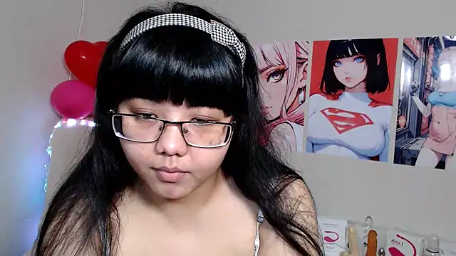 Snapshot of Moertomlly chatting on 17, 3, 2025 Moertomlly online show from 17, 3, 2025