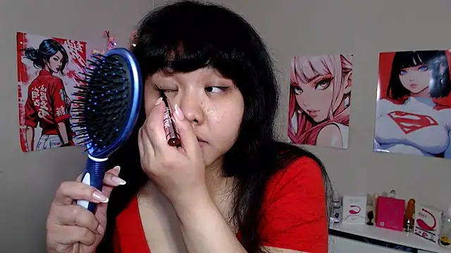 Snapshot of Moertomlly chatting on 4, 10, 2025 Moertomlly online show from 4, 10, 2025