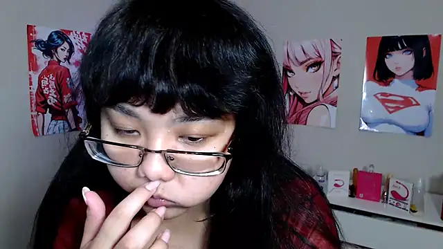 Snapshot of Moertomlly chatting on 12, 10, 2025 Moertomlly online show from 12, 10, 2025