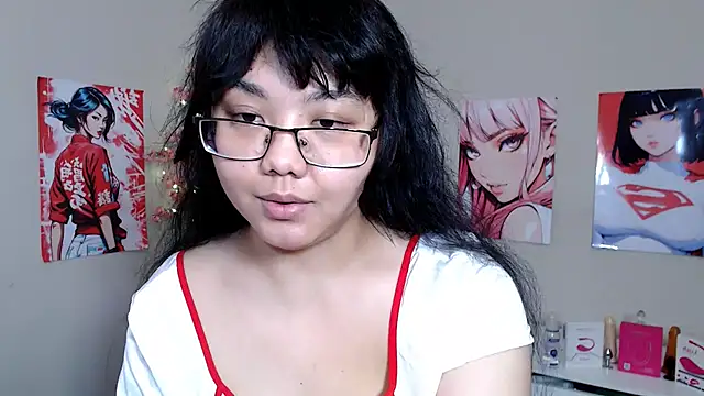 Snapshot of Moertomlly chatting on 23, 10, 2025 Moertomlly online show from 23, 10, 2025