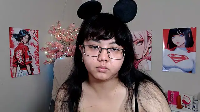 Snapshot of Moertomlly chatting on 16, 11, 2025 Moertomlly online show from 16, 11, 2025