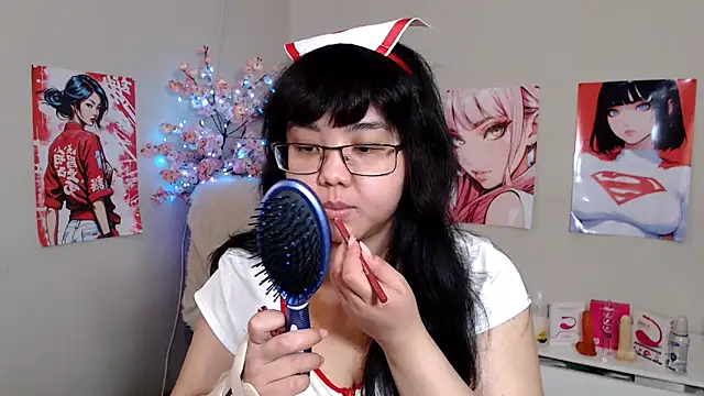 Snapshot of Moertomlly chatting on 21, 11, 2025 Moertomlly online show from 21, 11, 2025