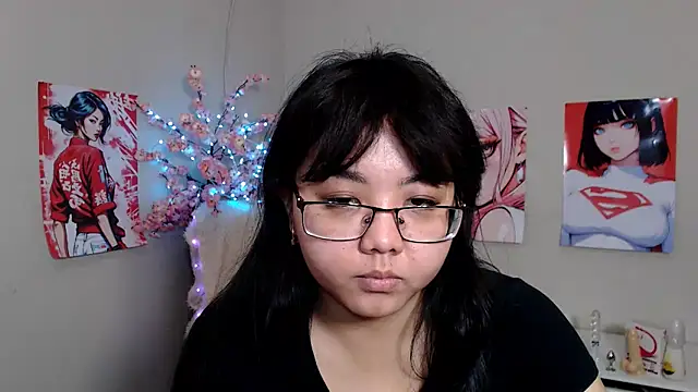 Snapshot of Moertomlly chatting on 2, 12, 2025 Moertomlly online show from 2, 12, 2025