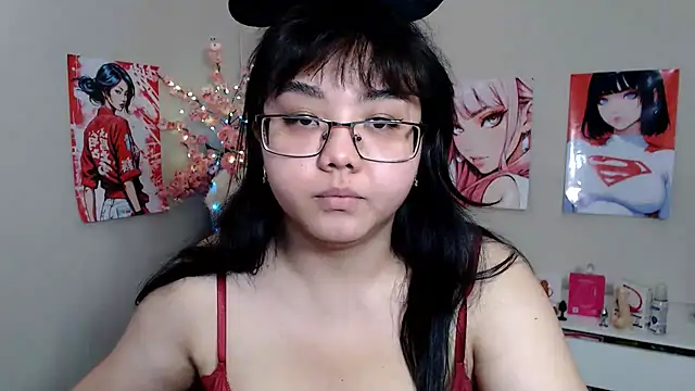 Snapshot of Moertomlly chatting on 3, 12, 2025 Moertomlly online show from 3, 12, 2025